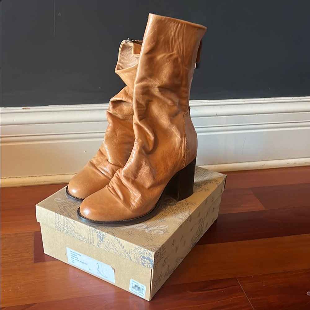 Tan Heeled Boots with Slouchy Leather and Block Heel
